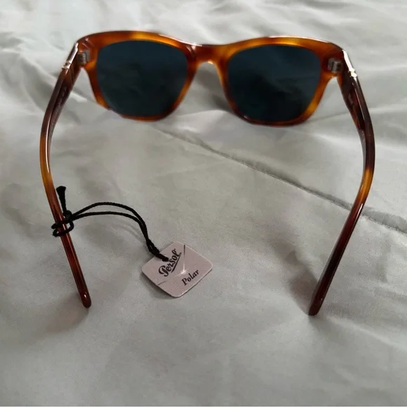 Persol NIB Tortoise Shell Sunglasses Unisex PO3313S Persol NIB Tortoise Shell Sunglasses Unisex PO3313S main image 2
